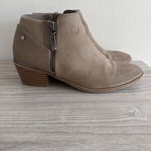 Simply Vera Wang Women Size 9W Brown Faux Leather Ankle Boots